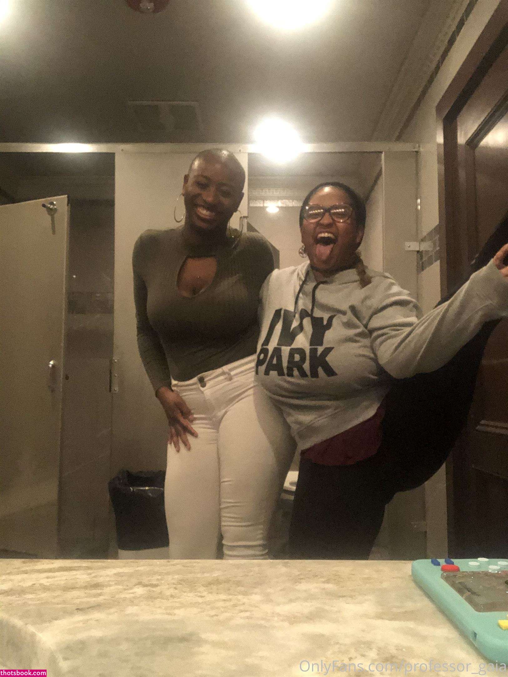 Professor Gaia Photo #147