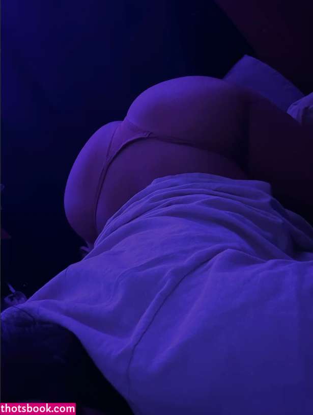 Brooke Barron Photo #12