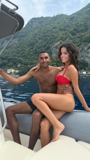 Ella Mendelsohn Photo #40