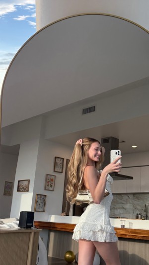 Sophia Diamond Post #49