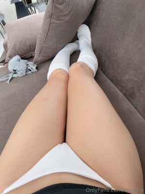 Vyvan Le Photo #1224