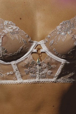 Josephine Skriver Photo #381