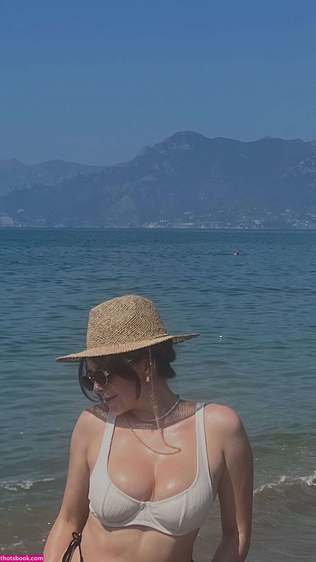 Julia Psuik Photo #7