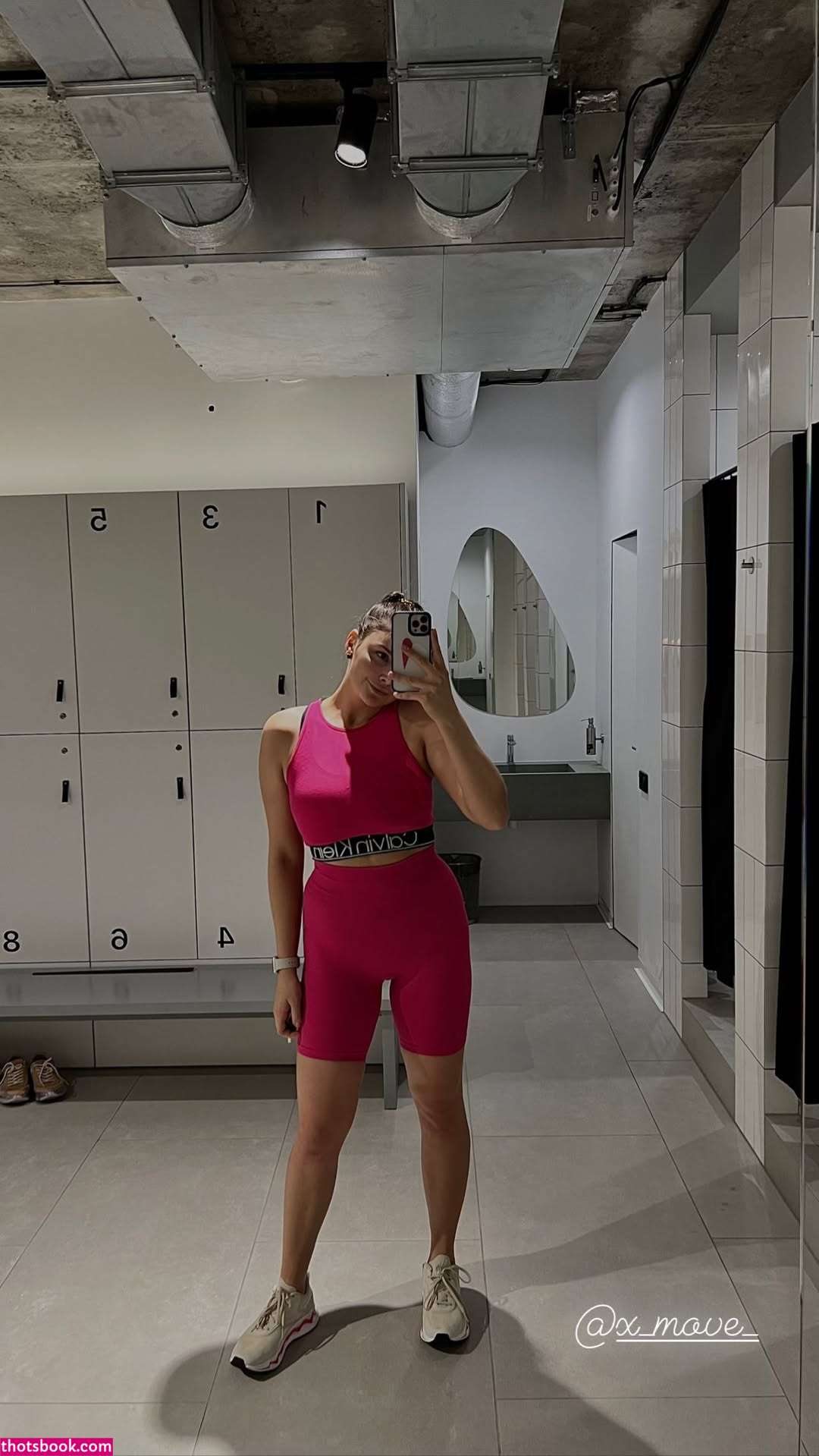 Julia Psuik Photo #18