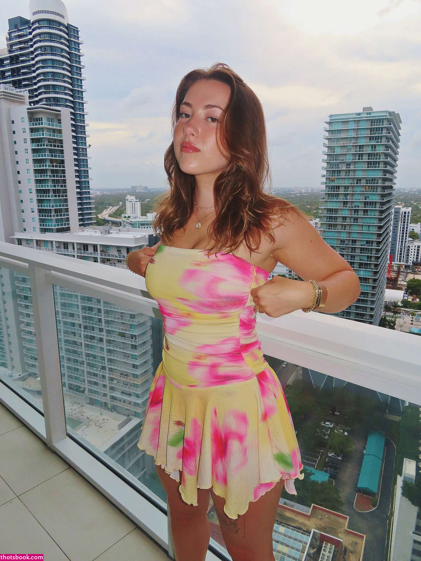 Pineapplebrat Photo #279