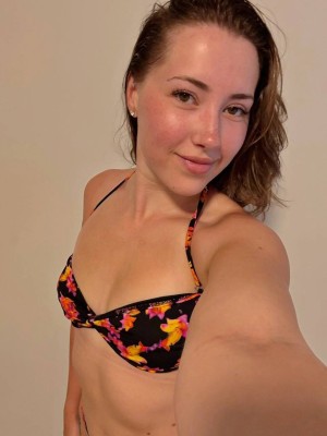 Pineapplebrat Photo #291