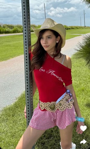 Eeveenara Photo #106