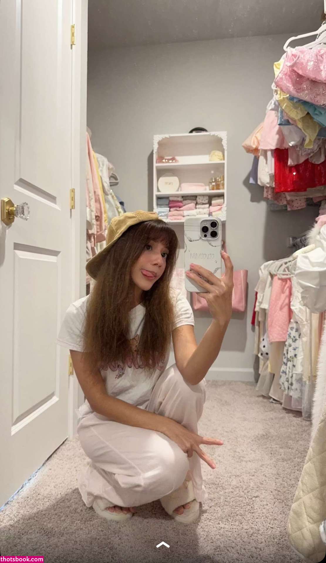 Eeveenara Photo #112