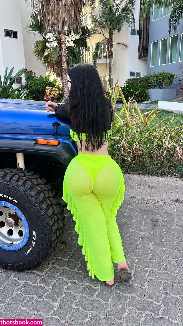 Genesiscruzsisi Photo #1