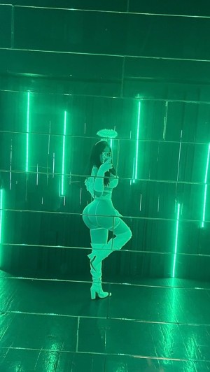 Genesiscruzsisi Photo #9