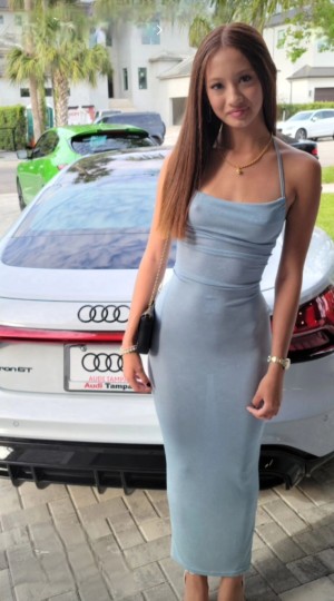 Alessandra Liu Photo #127