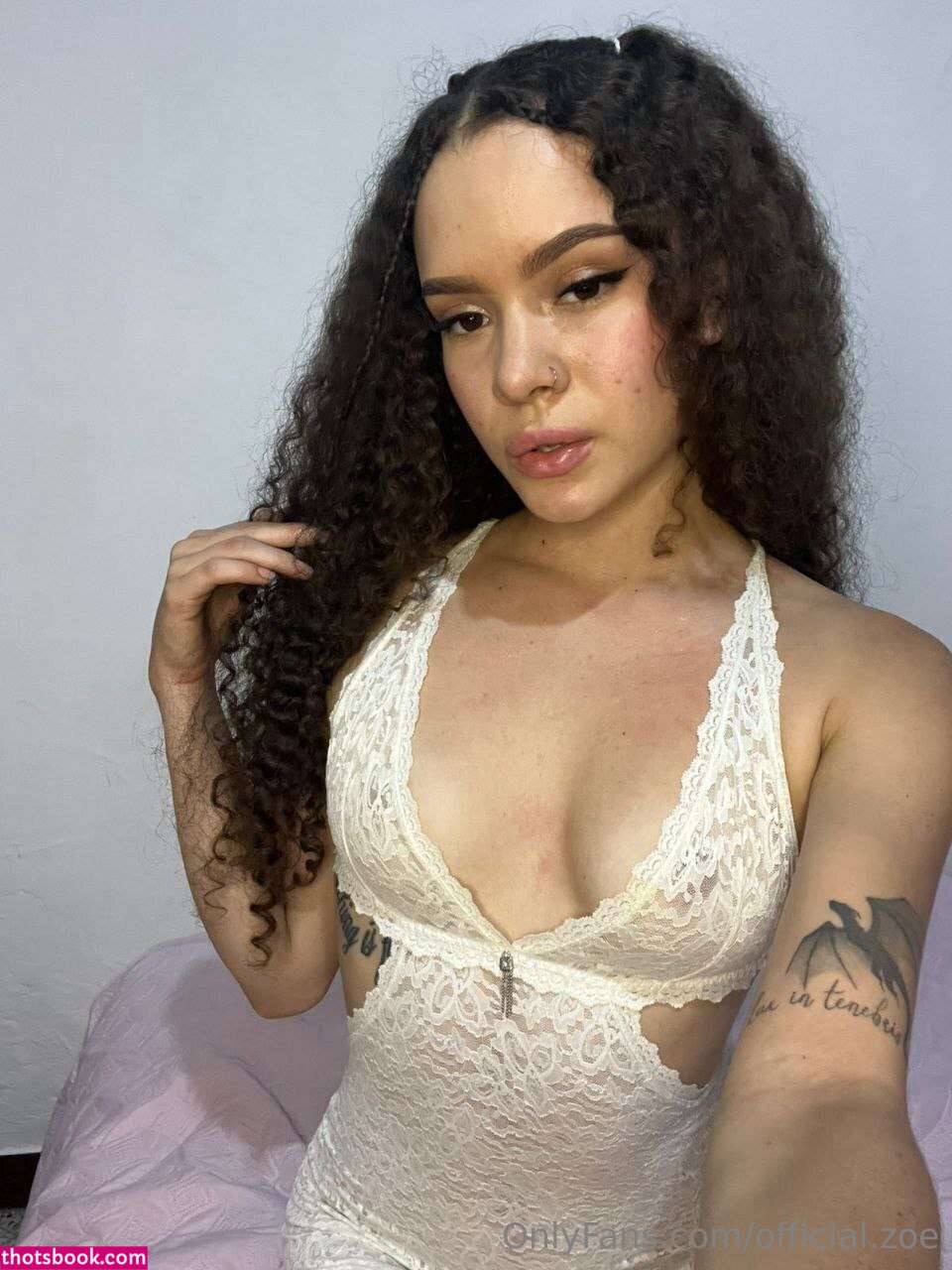 Official Zoe Photo #14