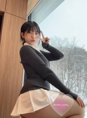 Heeheemoon Photo #52