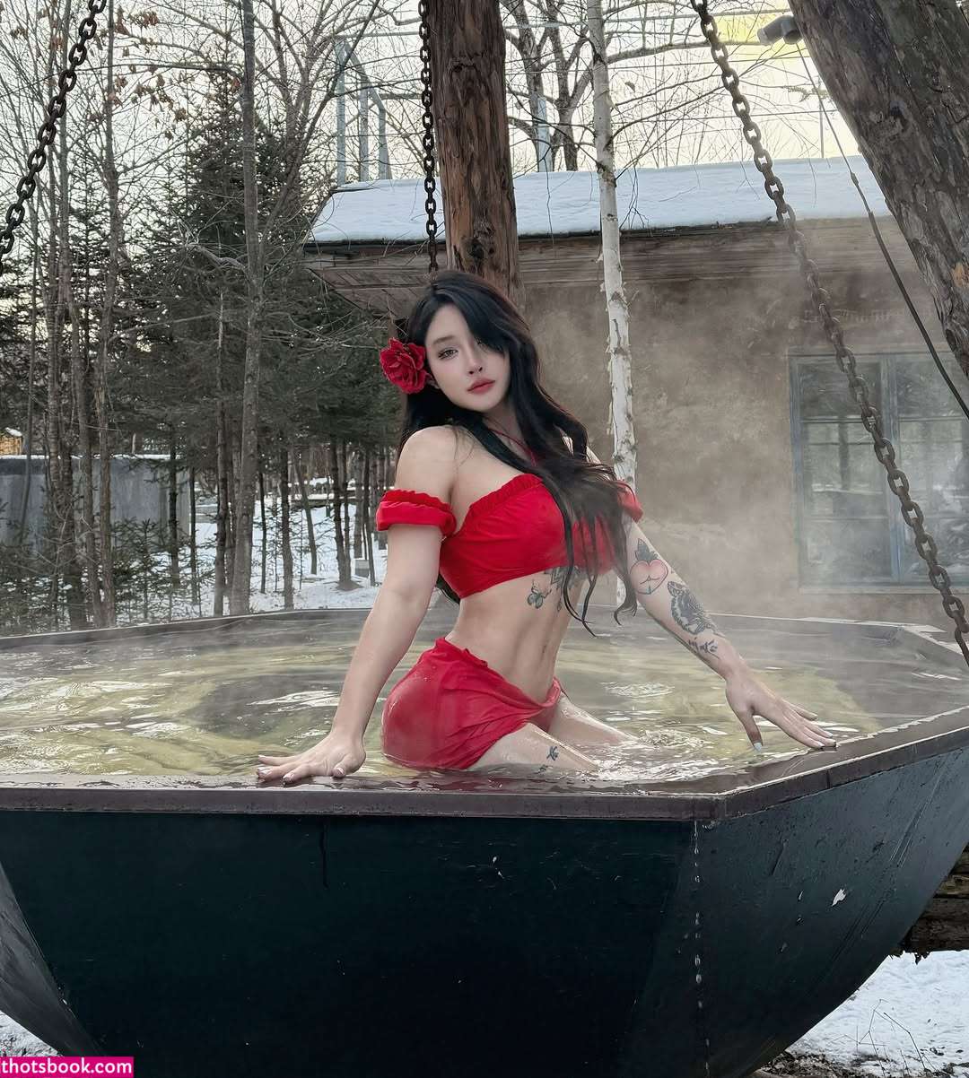 Hitomi Songyuxin Photo #46