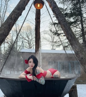 Hitomi Songyuxin Photo #45