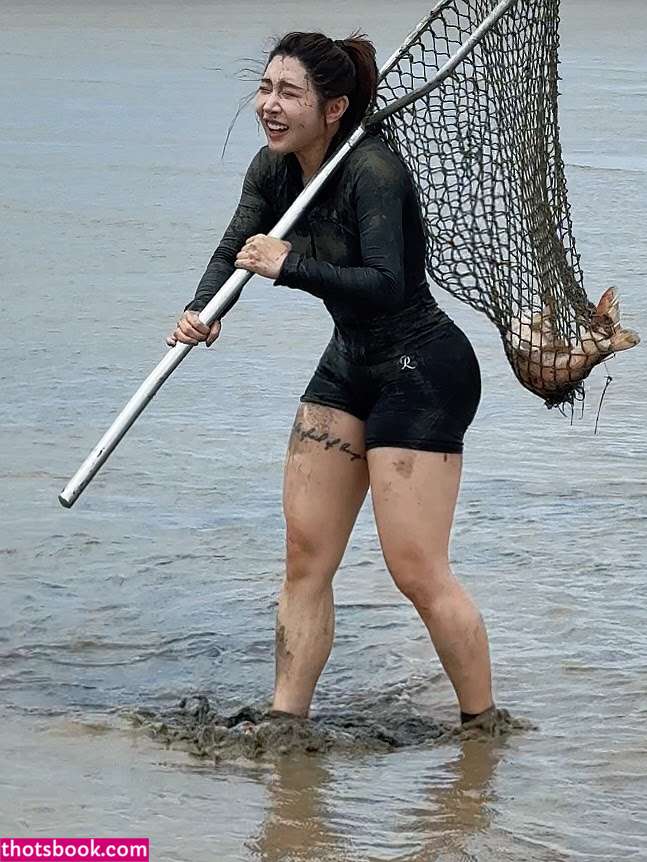 Hitomi Songyuxin Photo #60