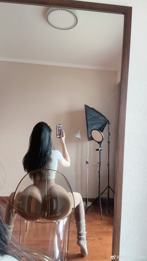 Qiaoniutt Photo #126