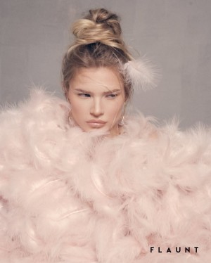 Josie Canseco Photo #4