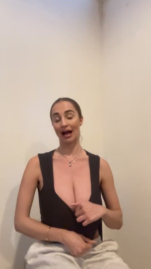 Maria Arreghini Photo #7