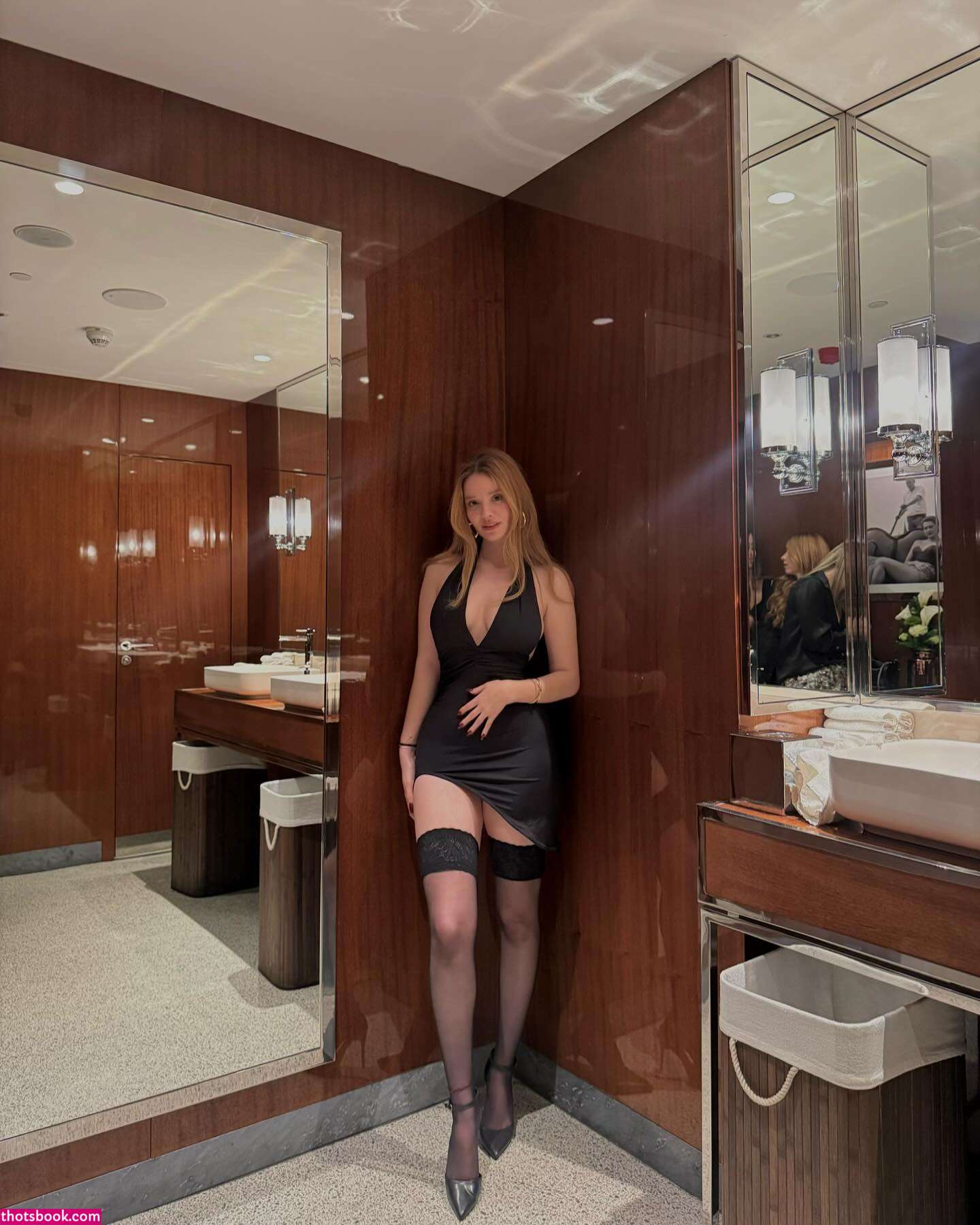 Oya Osmanagaoglu Photo #7