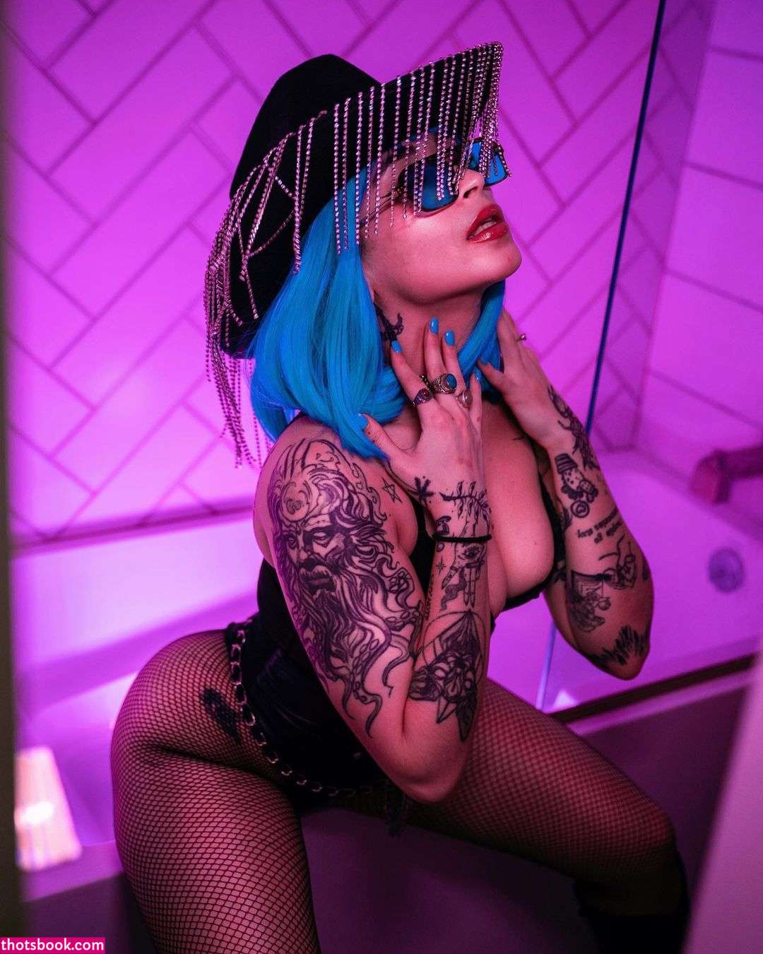 Horngryland Sha Photo #26