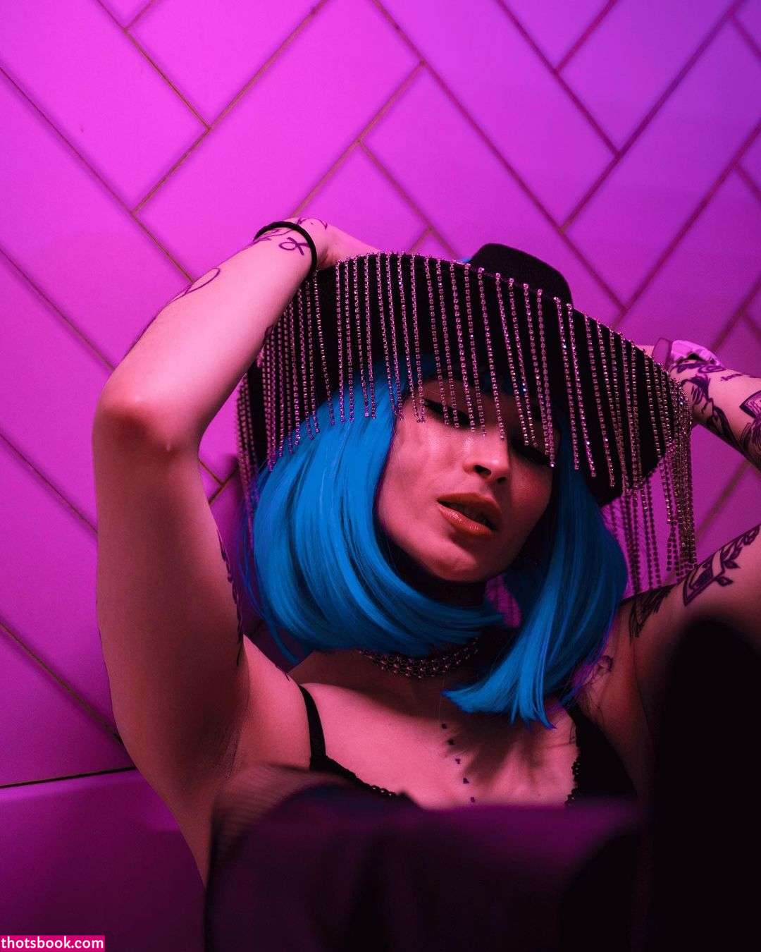 Horngryland Sha Photo #27