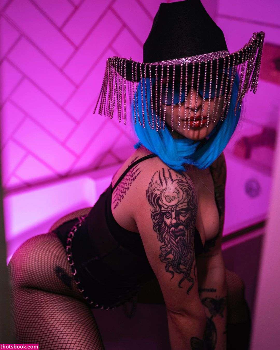 Horngryland Sha Photo #28