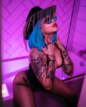 Horngryland Sha Photo #26