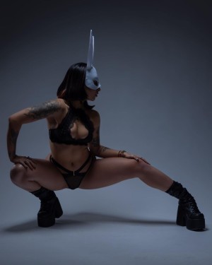 Horngryland Sha Photo #36