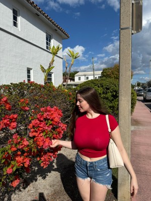 Jazmine Singing Photo #217