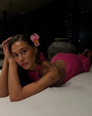 Olivia Bailey Photo #13