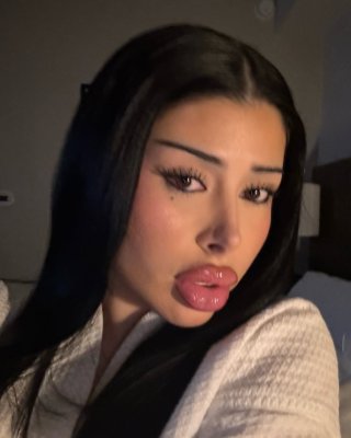 selenaamontoyaa Photo #5