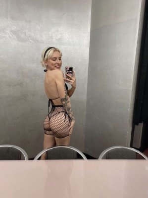 Cherry Wilder Photo #7