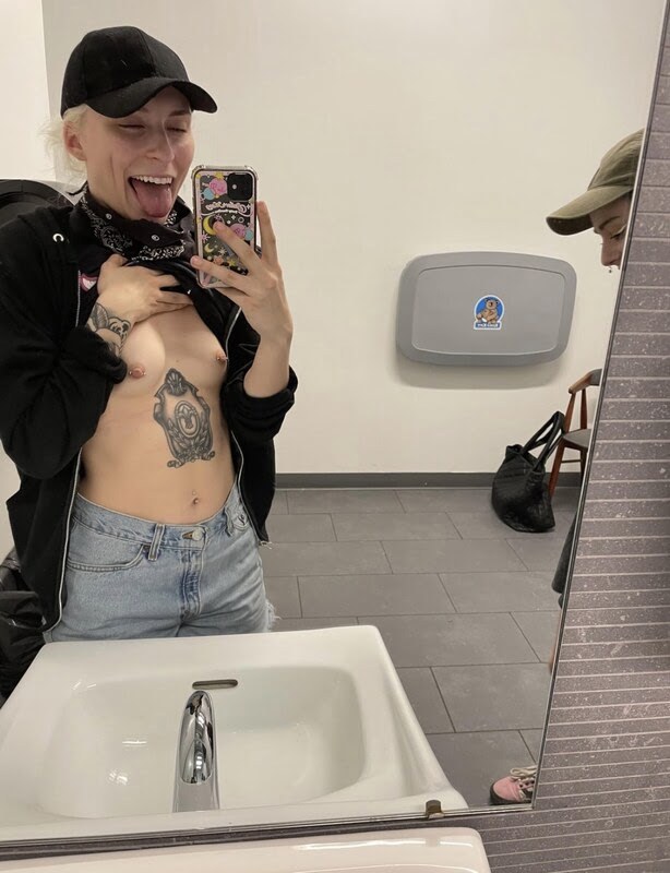 Cherry Wilder Photo #11