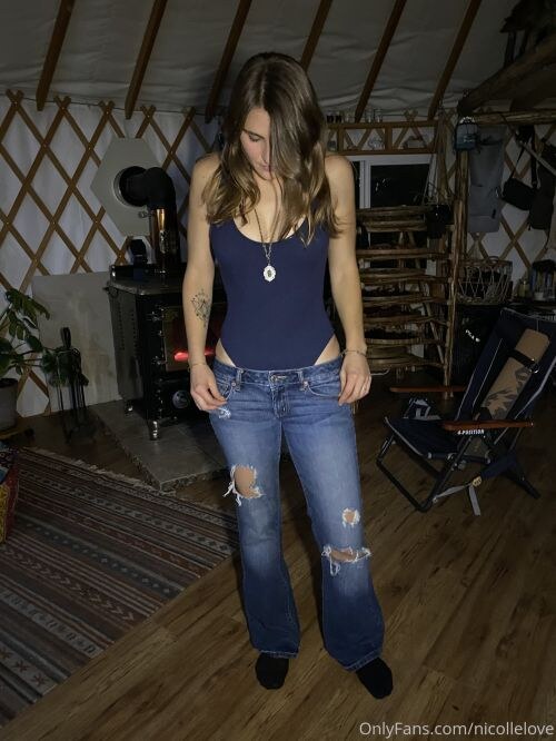 Nicolle Love Photo #23