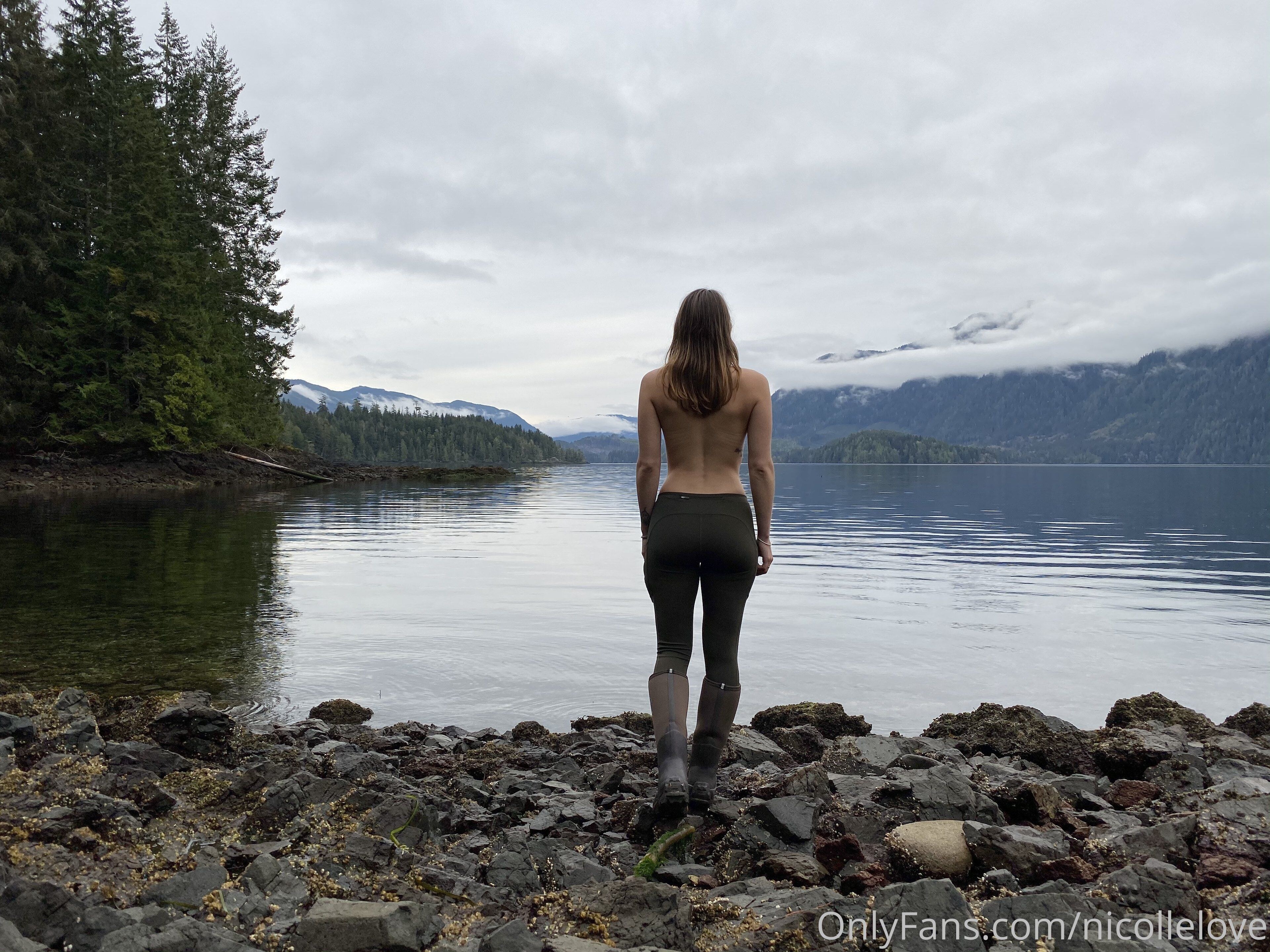 Nicolle Love Photo #132