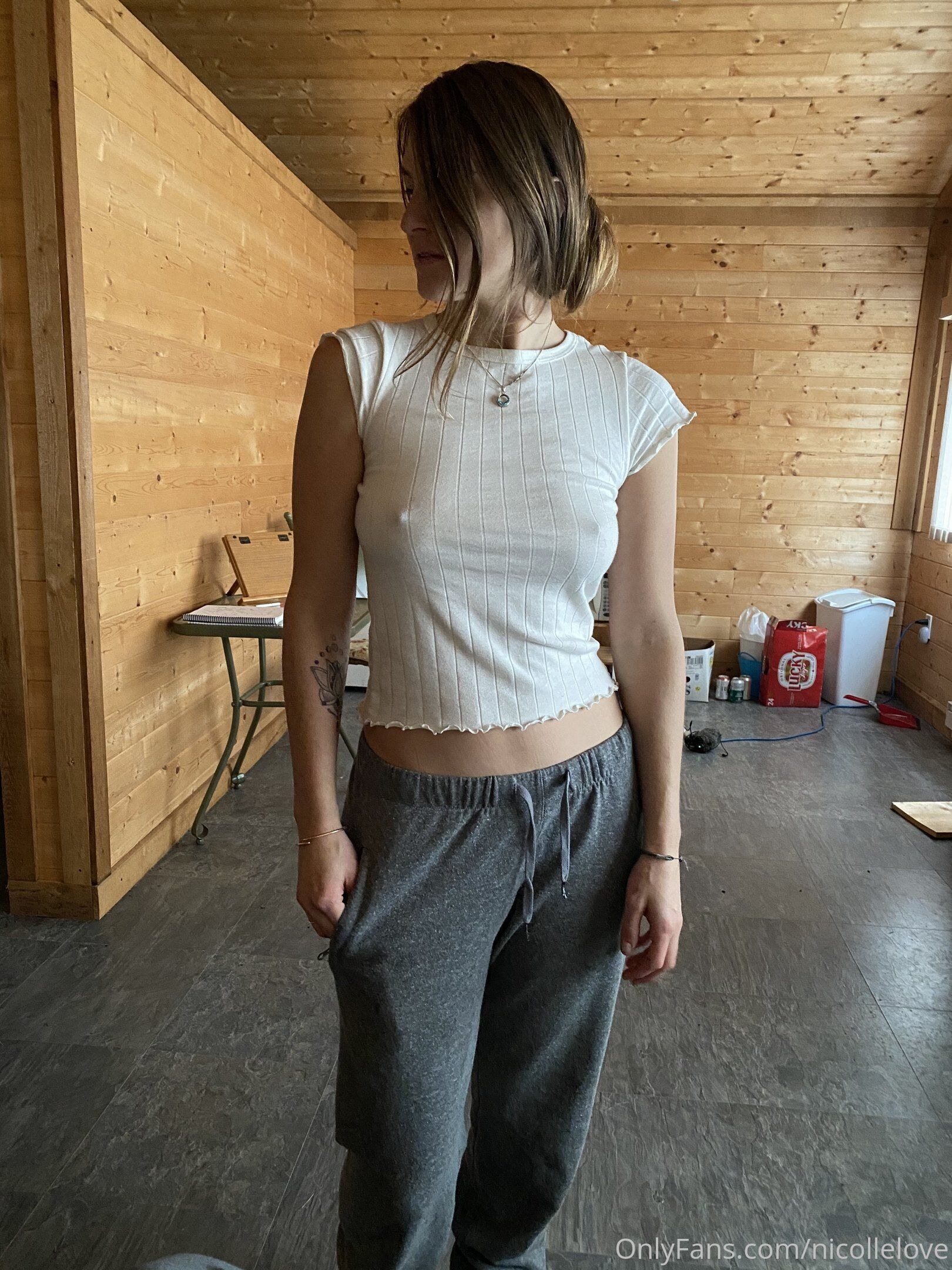 Nicolle Love Photo #197