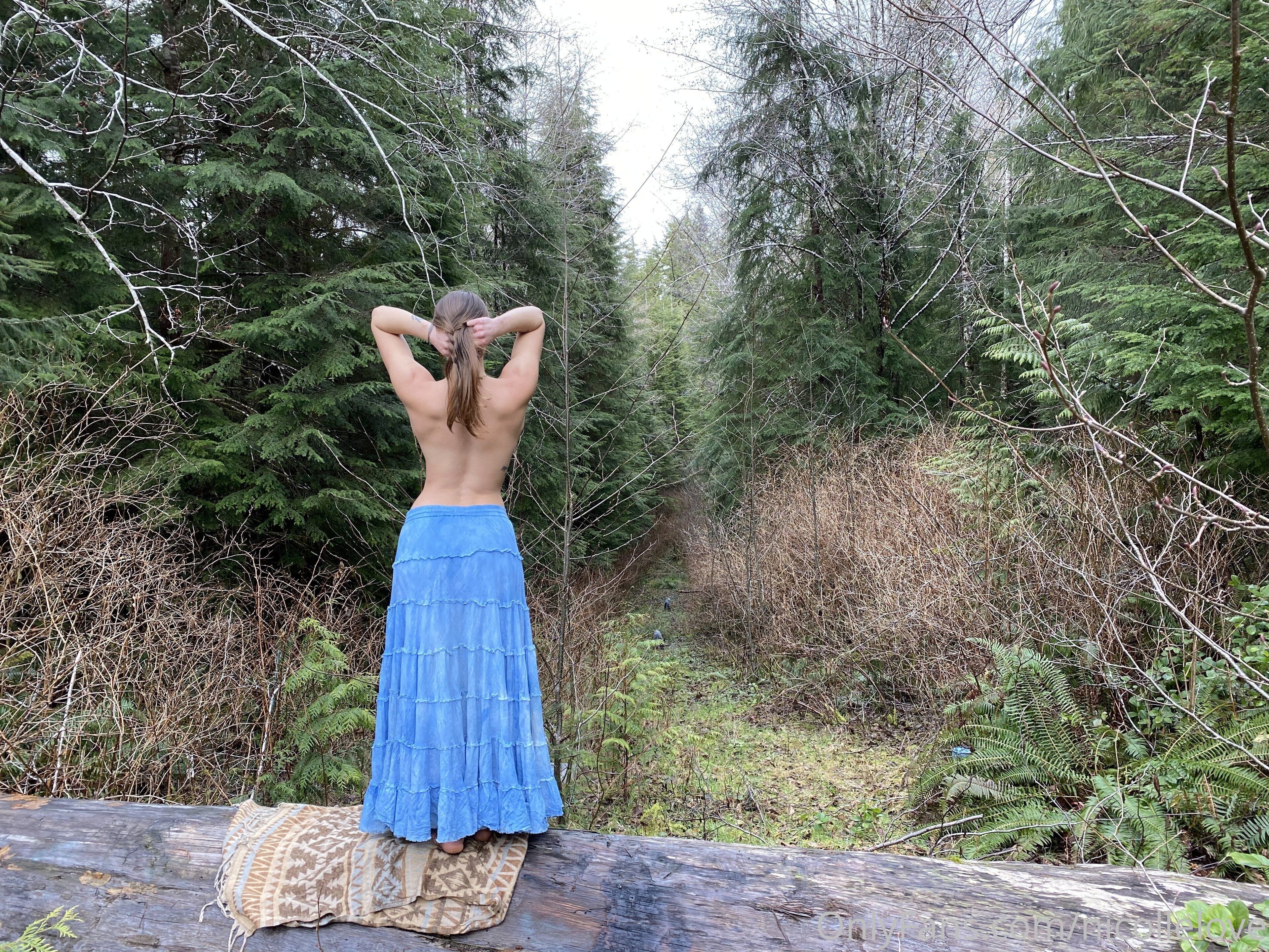 Nicolle Love Photo #256