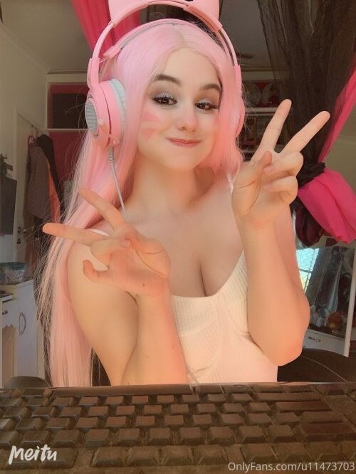 Gracie Waifu Photo #10