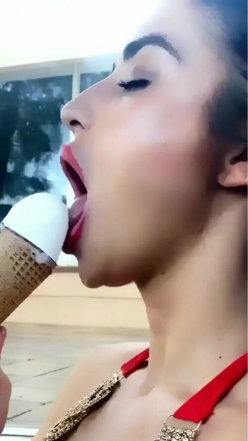 Scarlet Bouvier Photo #330