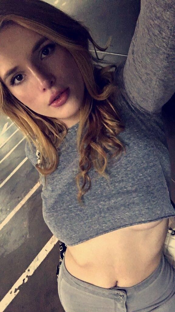 Bella Thorne Photo #2