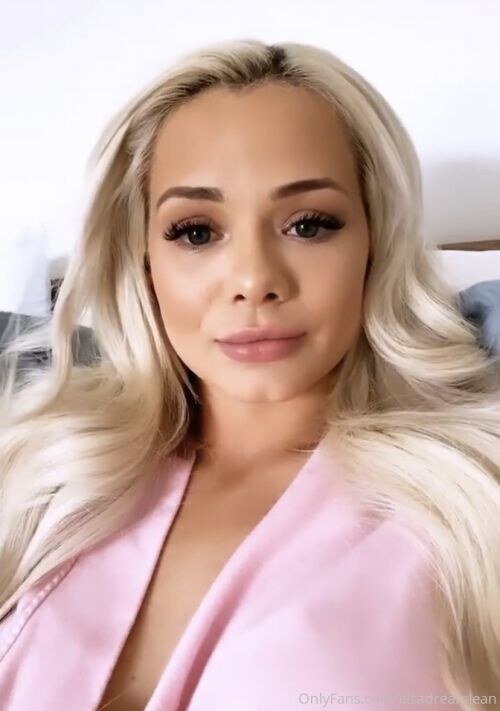 Elsa Jean Photo #144