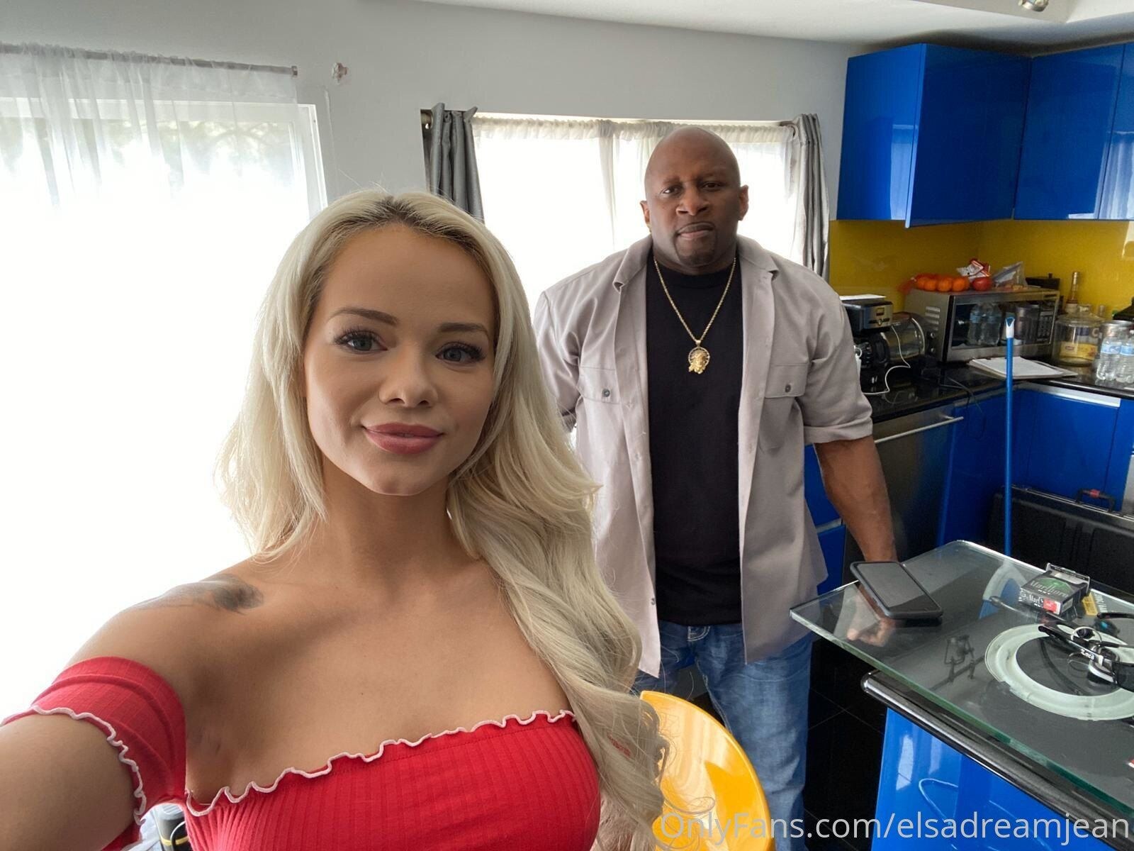 Elsa Jean Photo #293