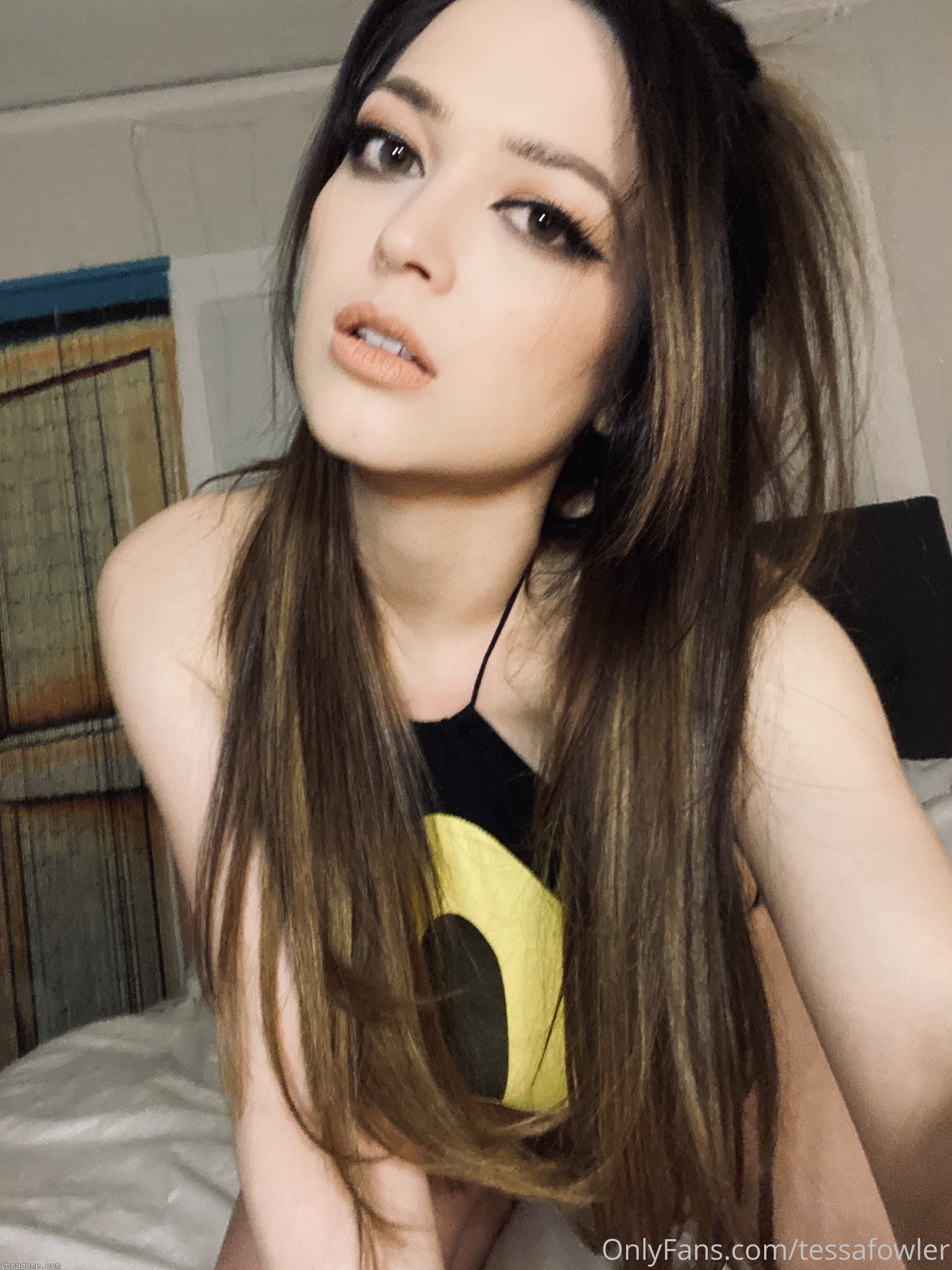 Tessa Fowler Photo #224