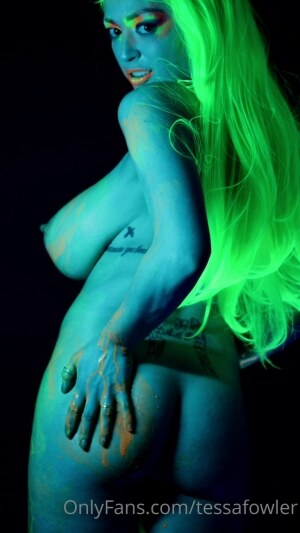 Tessa Fowler Photo #191