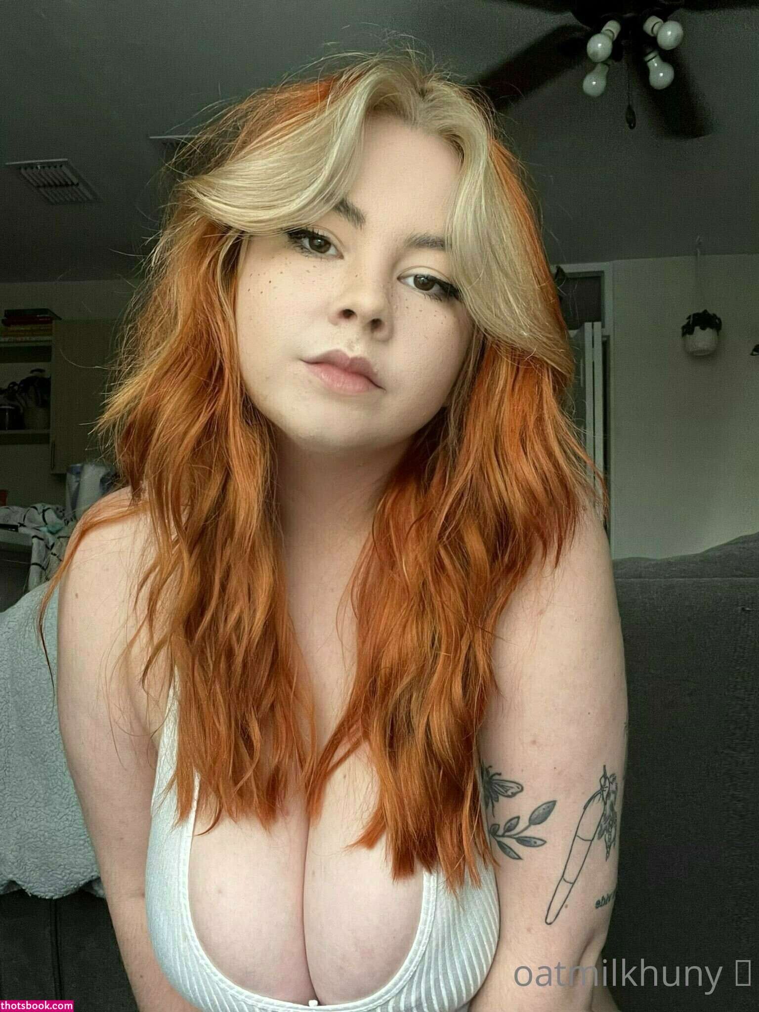 Oatmilkhunny Photo #113