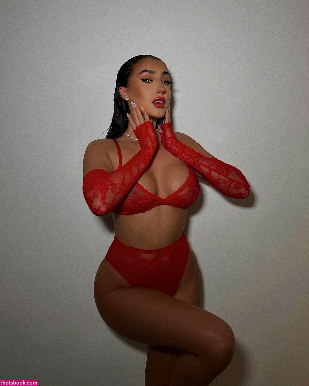 Rachel Alice Photo #16