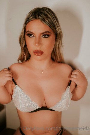 Lorena Almeida Post #1