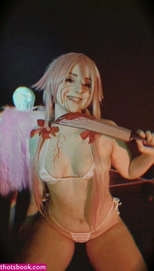 Anna Moreira Post #2