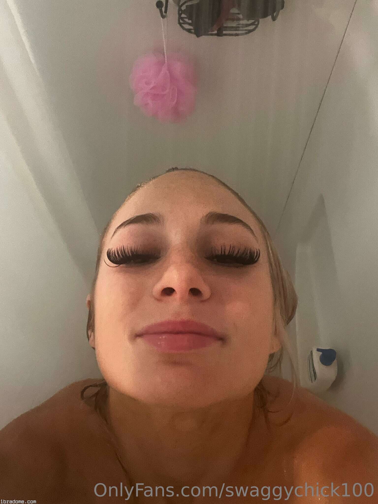 Swaggychick1 Photo #10